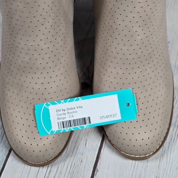 DV Dolce Vita Gerdy Vegan Leather Comfort Wedge Bootie in Beige 7.5 NWT - Picture 10 of 11